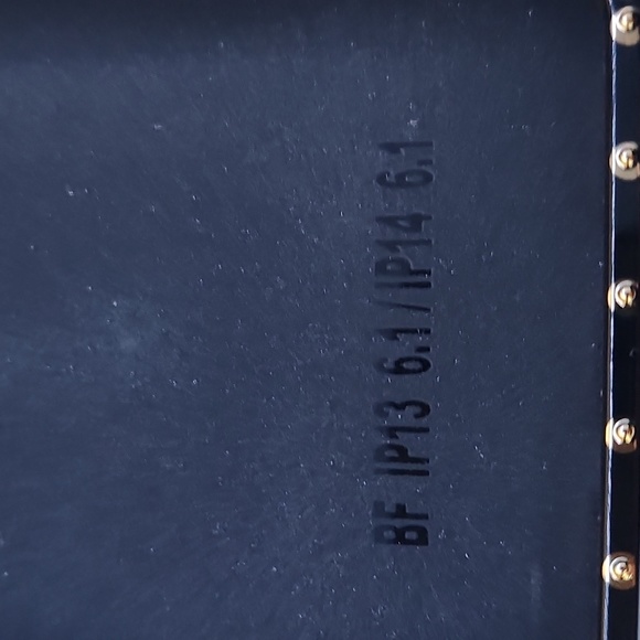 iPhone 13/14 hard case protective bumper - Picture 2 of 7